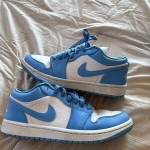 Jordan 1 Low size 8 blue